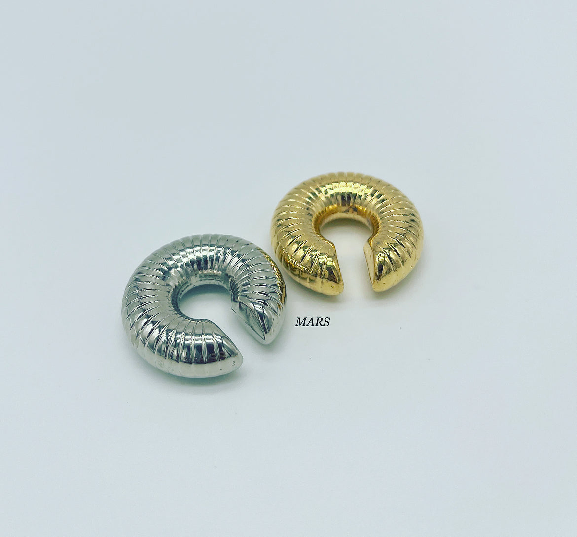 Ear cuff chunky