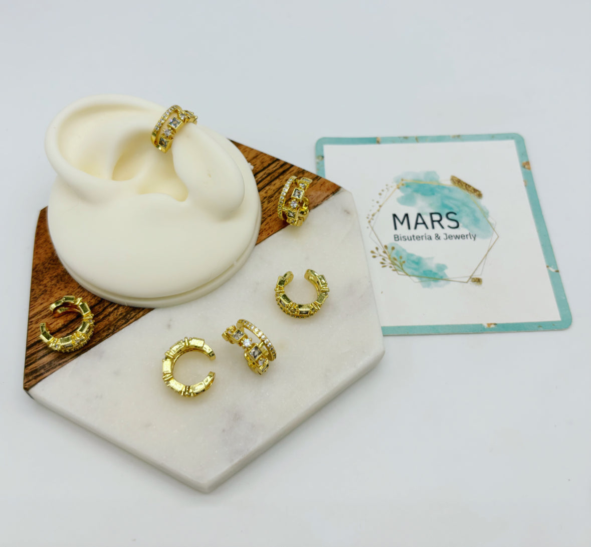 Ear cuff