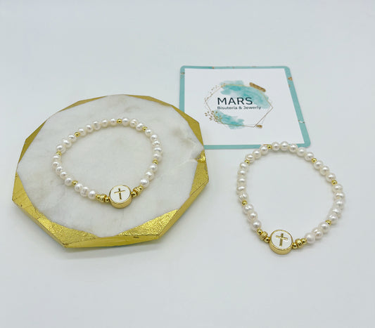 Pearl Cross