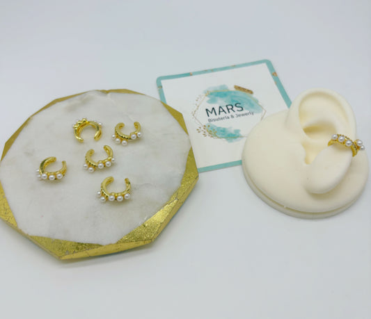 Ear cuff